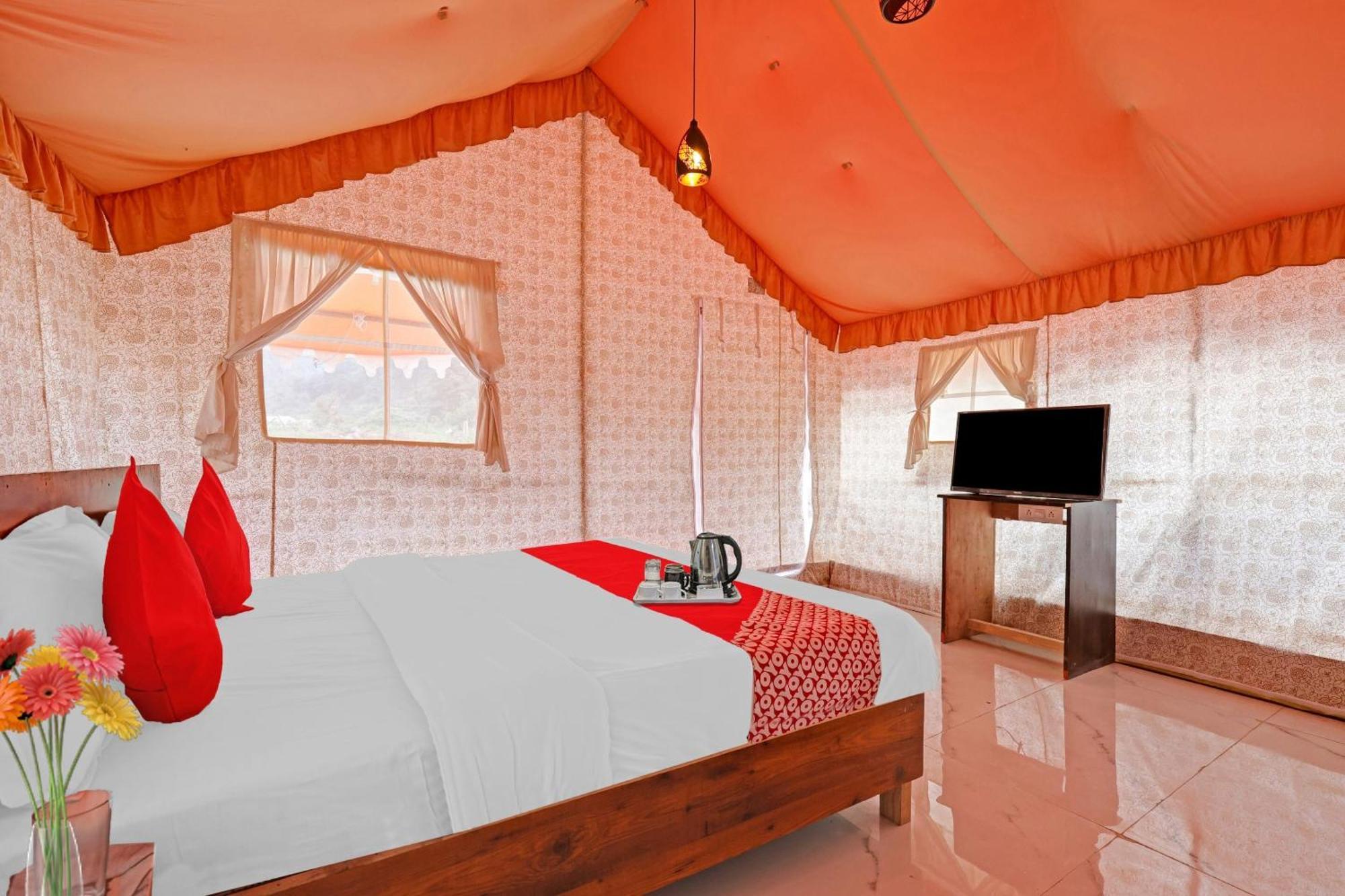 Hotel O Pine View Resort Nainital Eksteriør billede